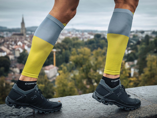 Picture of COMPRESSPORT nogavčki lime grey