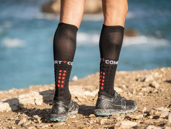 Picture of COMPRESSPORT tekaške nogavice FULL SOCKS RUN black
