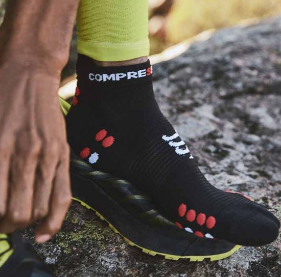 COMPRESSPORT tekaške nogavice XU00047B 906 PRO RACING SOCKS V4.0