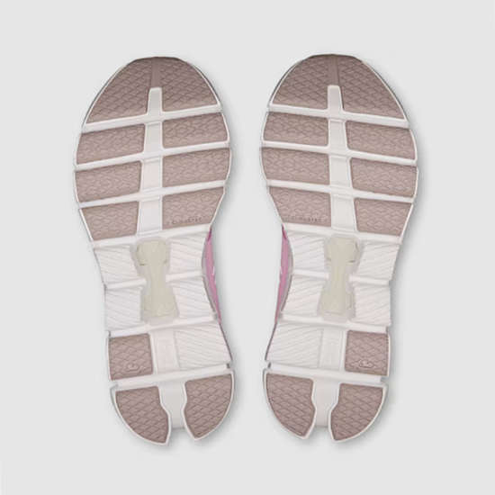 On ž copati 3WE30073561 CLOUD X 4 petal sand