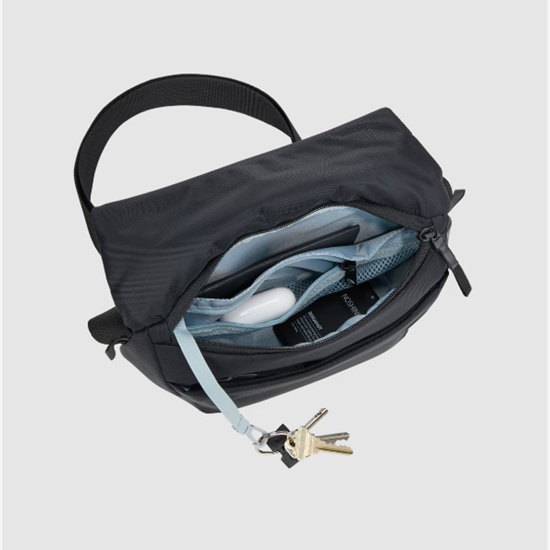 THULE pas torbica 808772 ENROUTE SLING BAG black 2L