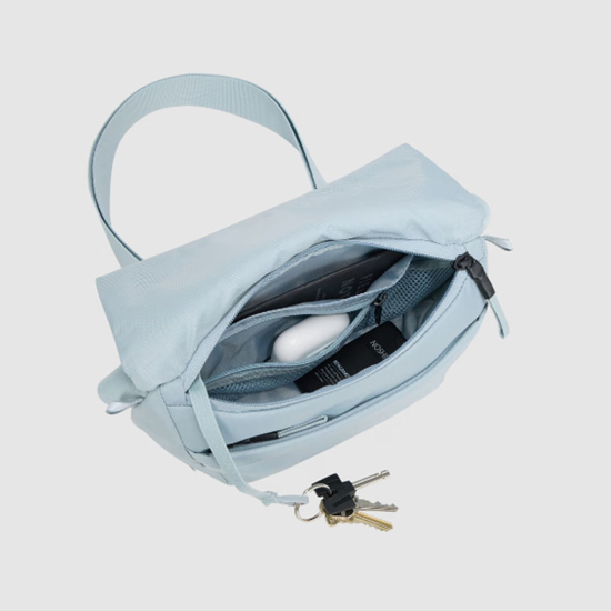 THULE pas torbica 808773 ENROUTE SLING BAG soft blue darkest blue 2L